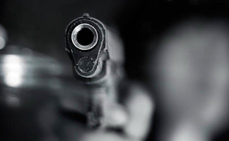 Pria Pamer Pistol Ancam Warga di Depok Foto : Ist