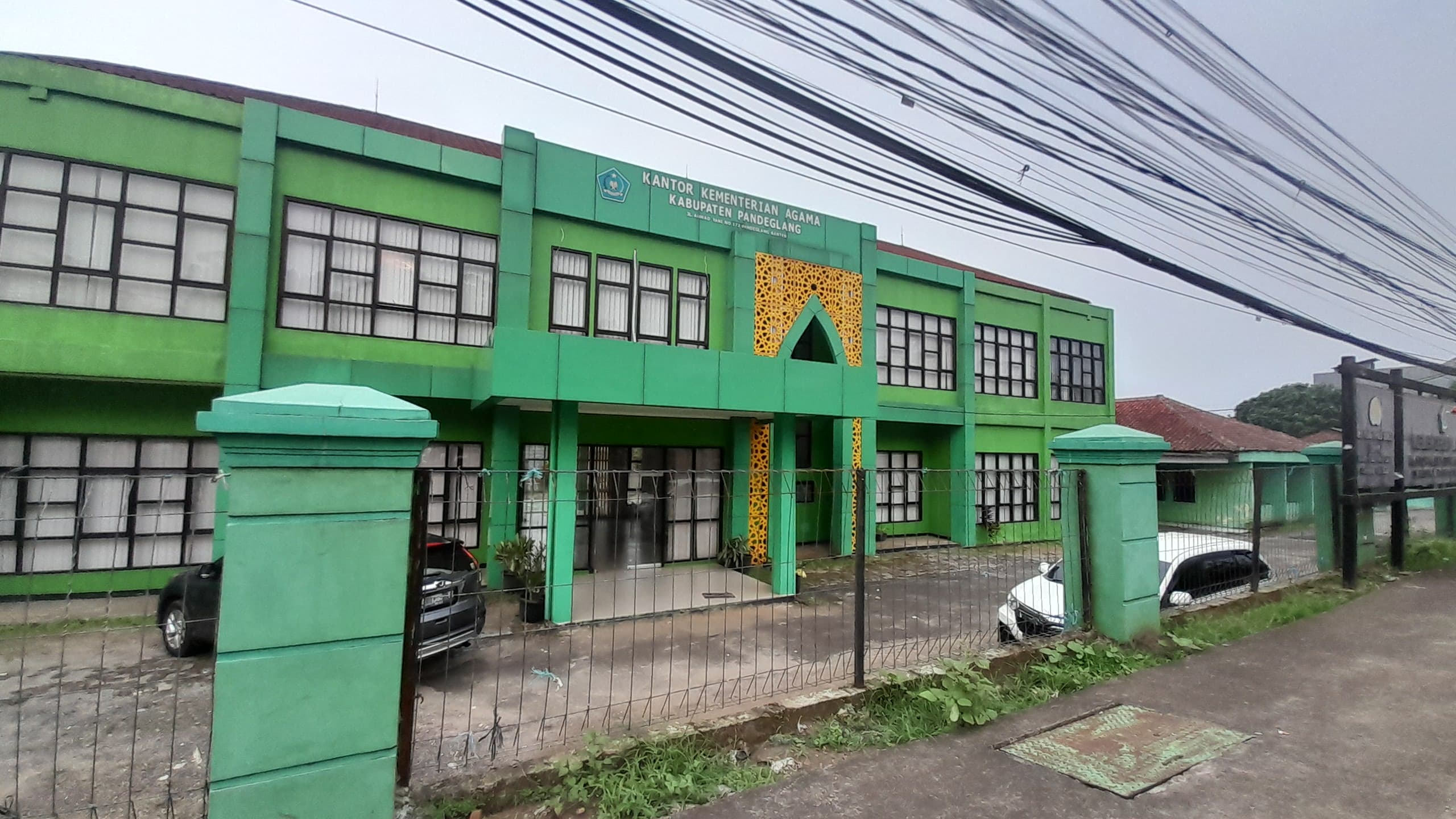 211 Ribu Pernikahan Di Pandeglang Tak Tercatat Negara Situasi di lingkungan Kantor Kemenag Pandeglang, terlihat sepi pada saat jam istirahat, Senin (7/7).