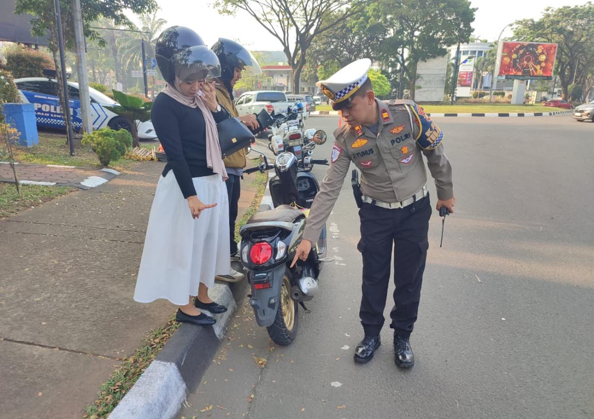 650 Orang Terjaring Selama Operasi Patuh Jaya 2025 Polres Tangsel menindak ratusan pelanggar dalam Operasi Patuh Jaya 2025.