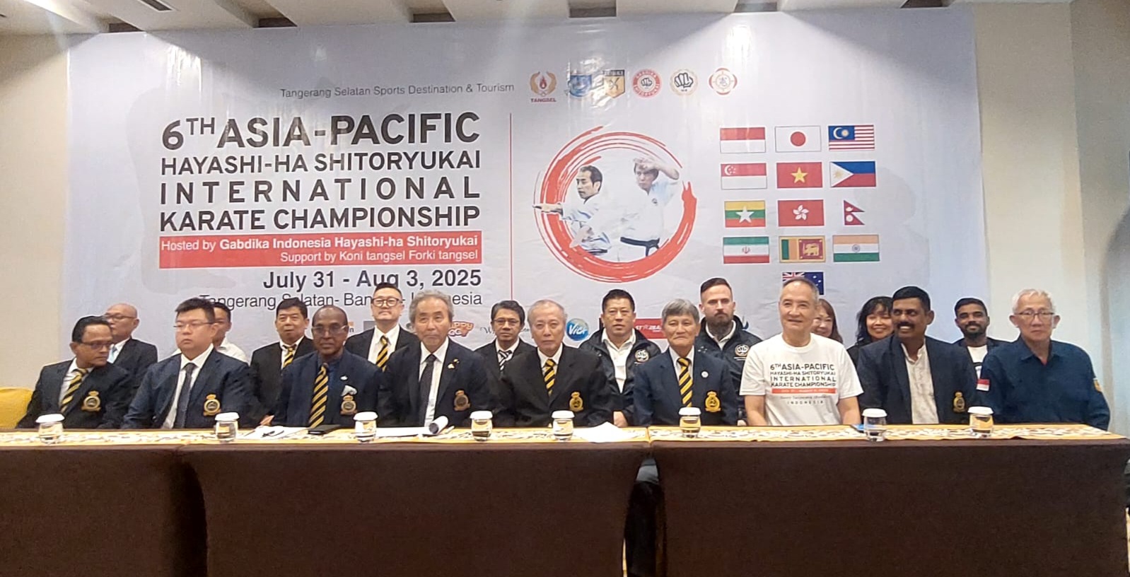 Diikuti 1.000 Atlet dari 12 Negara konferensi pers, kejuaraan dunia Asia-Pasific Hayashi-Ha Shitoryukai International Karate Championship ke-6. (Ist)