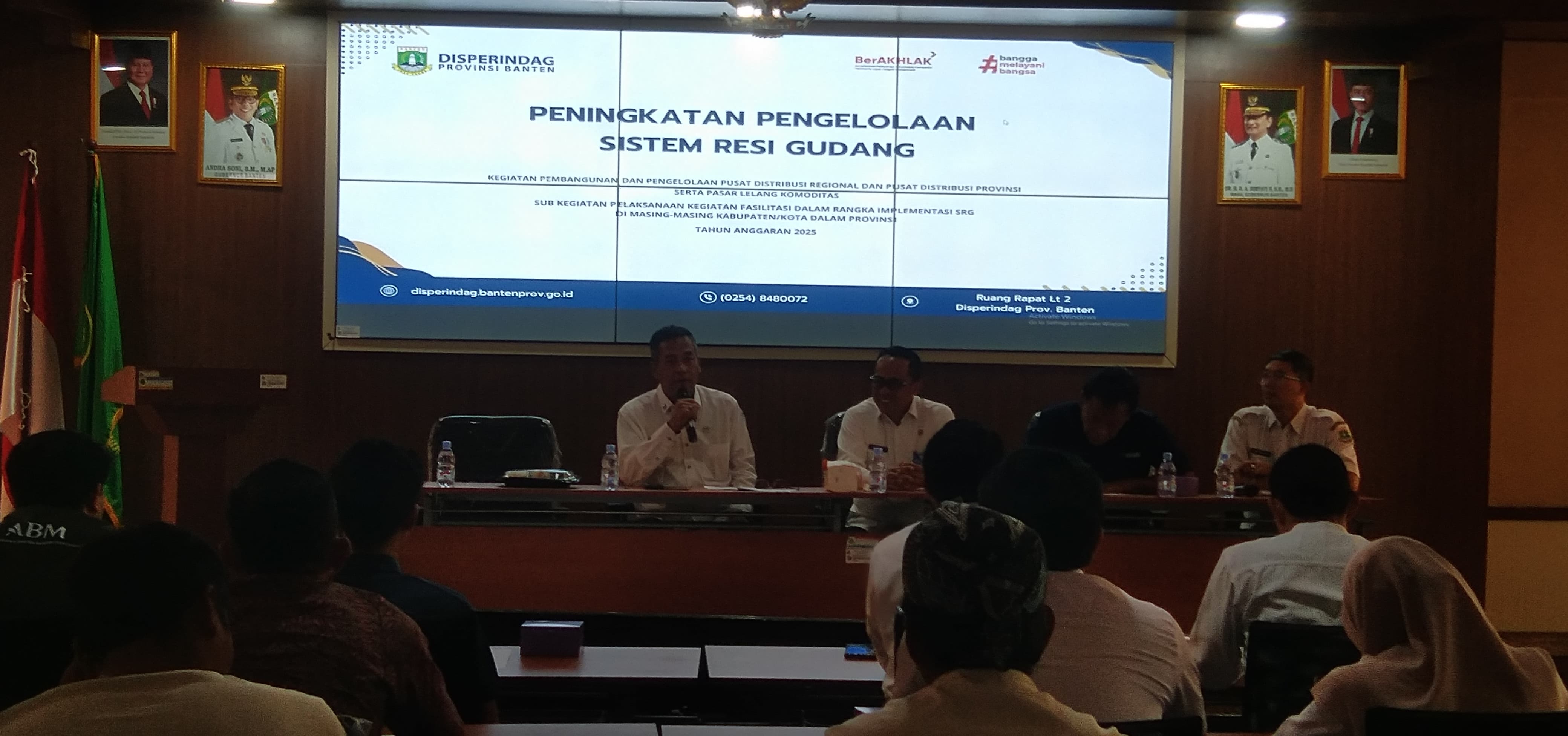 Disperindag Banten Dorong Sistem Resi Gudang Dikelola Secara Transparan Suasana Rapat Peningkatan Pengelolaan Sistem Resi Gudang di Aula Rapat Disperindag Banten, Rabu (23/7/2025).(Istimewa)