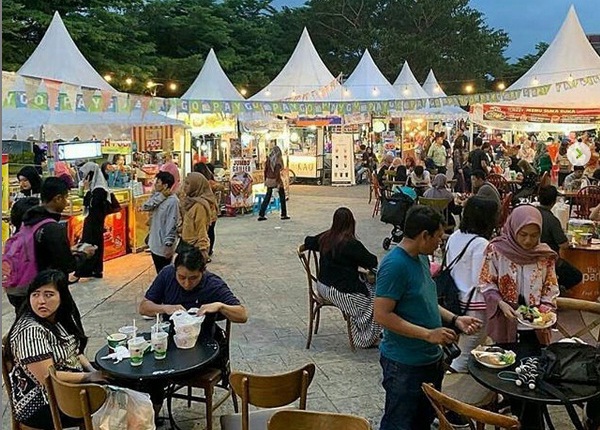 Fenomena Rojali Dan Rohana Marak, Warga Lebih Suka Belanja Online Dan Kongkow Di Cafe Ilustrasi. Foto : Ist