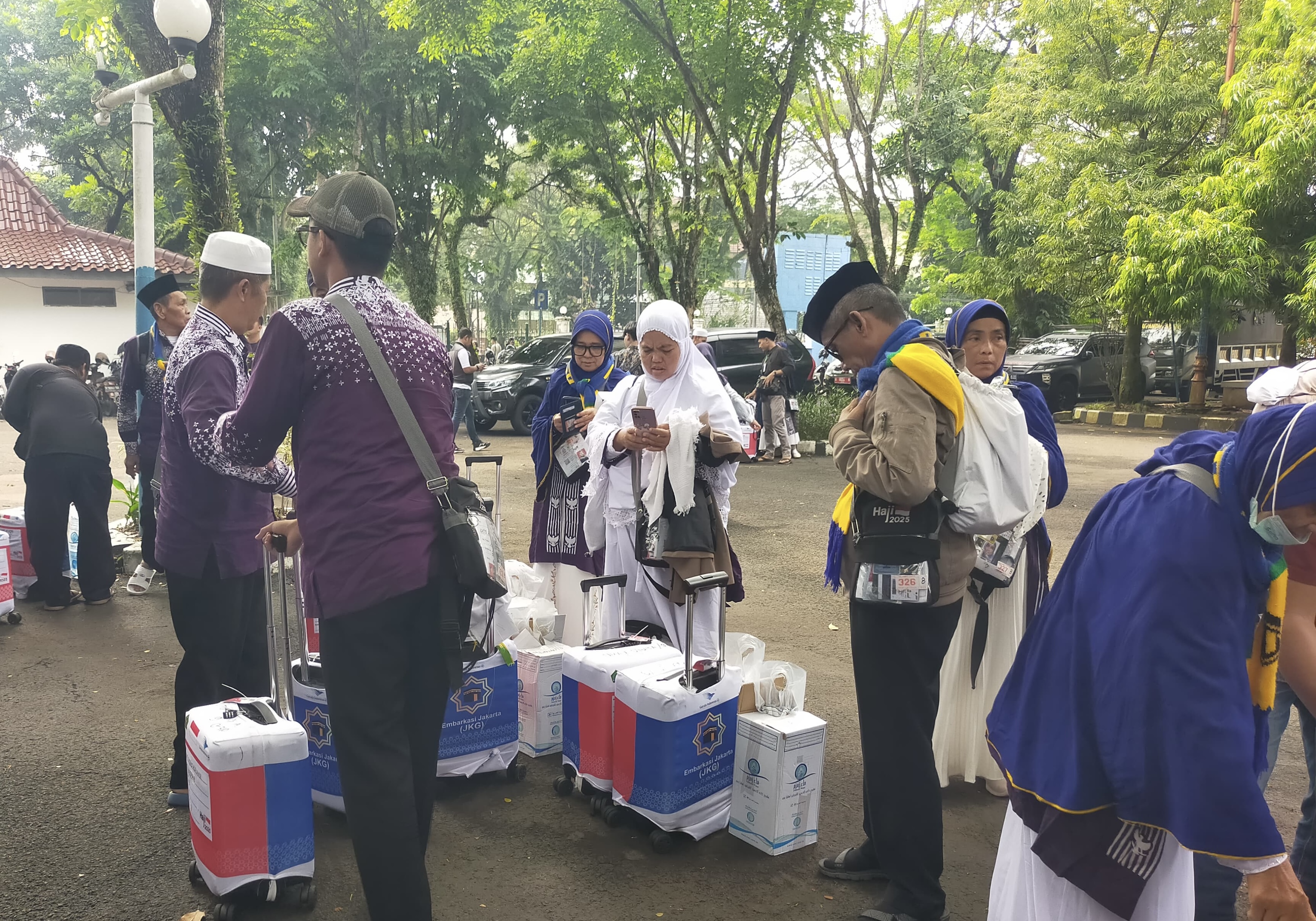 Jemaah haji asal Kabupaten Lebak, telah tiba di halaman Pendopo Kabupaten Lebak, Kamis (3/7).