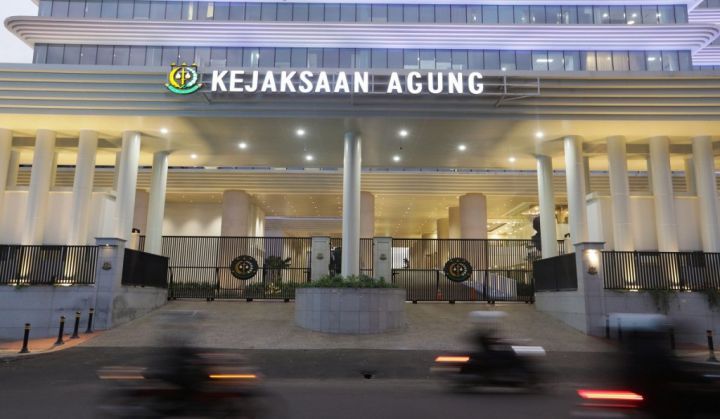 Mantan Stafsus Mendikbudristek JT Resmi Dinyatakan Buronan Gedung Kejaksaan Agung. Foto : Ist