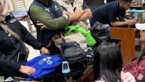 Satpol PP Kabupaten Bogor Amankan 6 Wanita Diduga PSK dan Pria Hidung Belang Foto : Ist