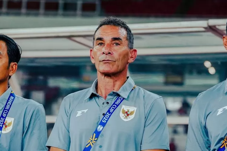 Pelatih Garuda Muda Gerald Vanenburg. Foto : Ist