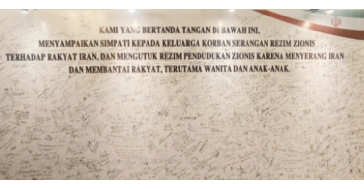 Ucapan Duka Cita Untuk Iran Terus Mengalir Papan tulis ucapan simpati untuk Iran. Foto : Ist
