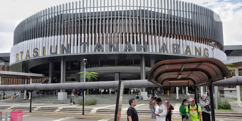 Tampak depan wajah baru Stasiun Tanah Abang. Foto : Ist