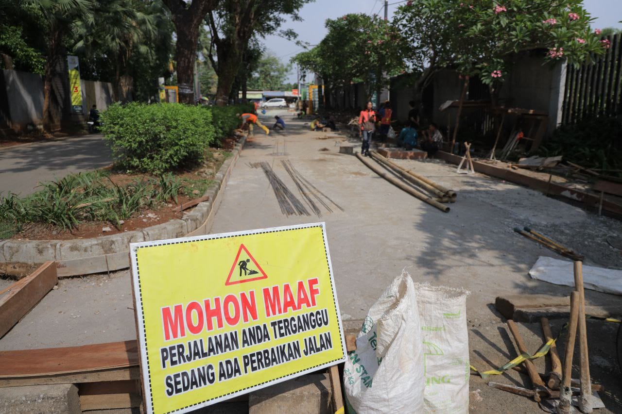 12 ruas jalan menjadi fokus perbaikan DSDABMBK Kota Tangsel, Rabu (20/8)