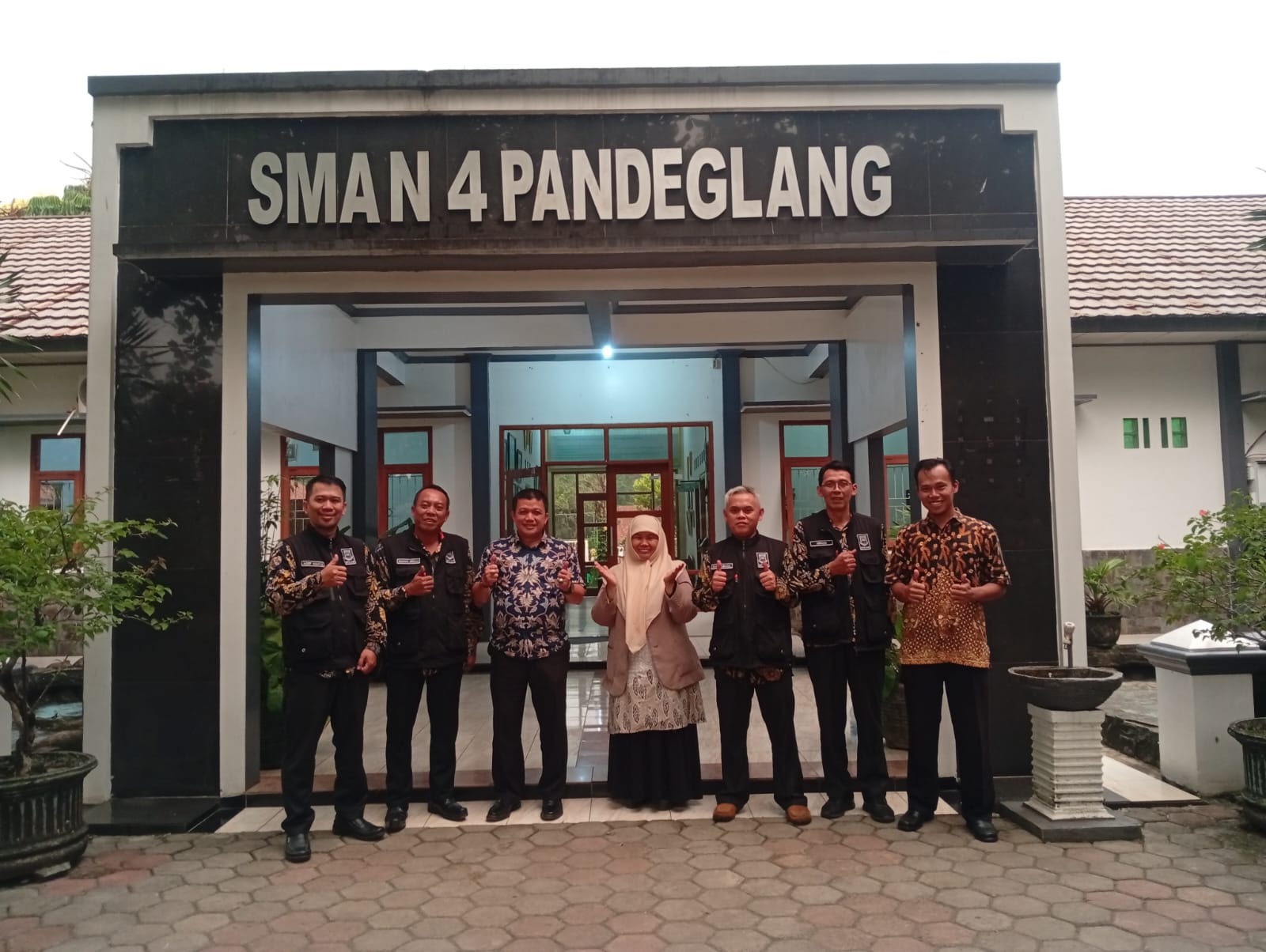 BPKAD Banten Monev Sensus Barang Milik Daerah di Pandeglang Tim Monev Sensus Barang Milik Daerah BPKAD Banten melakukan sensus BMD di SMKN 4 Pandeglang, Rabu (13/8/2025).(Istimewa)