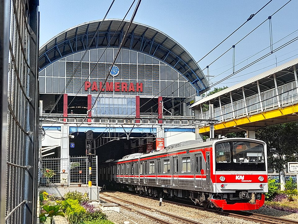 Demo 28 Agustus, KAI Commuter Siagakan 154 Petugas Keamanan Di 4 Stasiun Stasiun Pal Mwrah. Foto : Ist