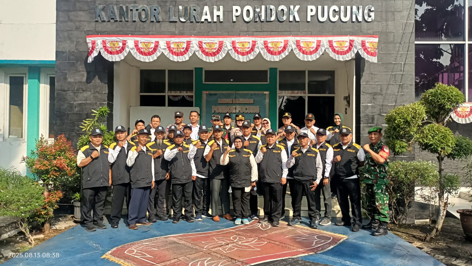 Kelurahan Pondok Pucung Wujudkan Sinergitas Bersama 3 Pilar Apel 3 Pilar Kelurahan Pondok Pucung bersama Kapolsek dan Danramil Kecamatan Pondok Aren. Foto : Ist