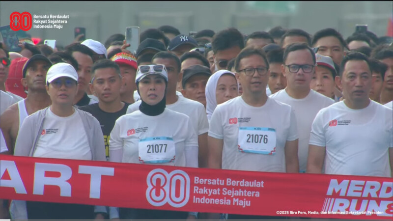 Merdeka Run Diikuti 9.000 Pelari, Start Dari Istana Merdeka Ikur berpartisipasi dalam Merdeka Run Menkeu Sri Mulyani, Menkes Budi Gunadi serta Kapolri Jenderal Listyo Sigit. Foto : Ist