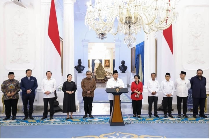 Prabowo: Ketum Parpol Sepakat Pecat Anggota DPR Bermasalah Per 1 September Pertemuan Presiden Prabowo bersana para Ketum Partai di Istana Negara, Minggu 31/8. Foto : Ist