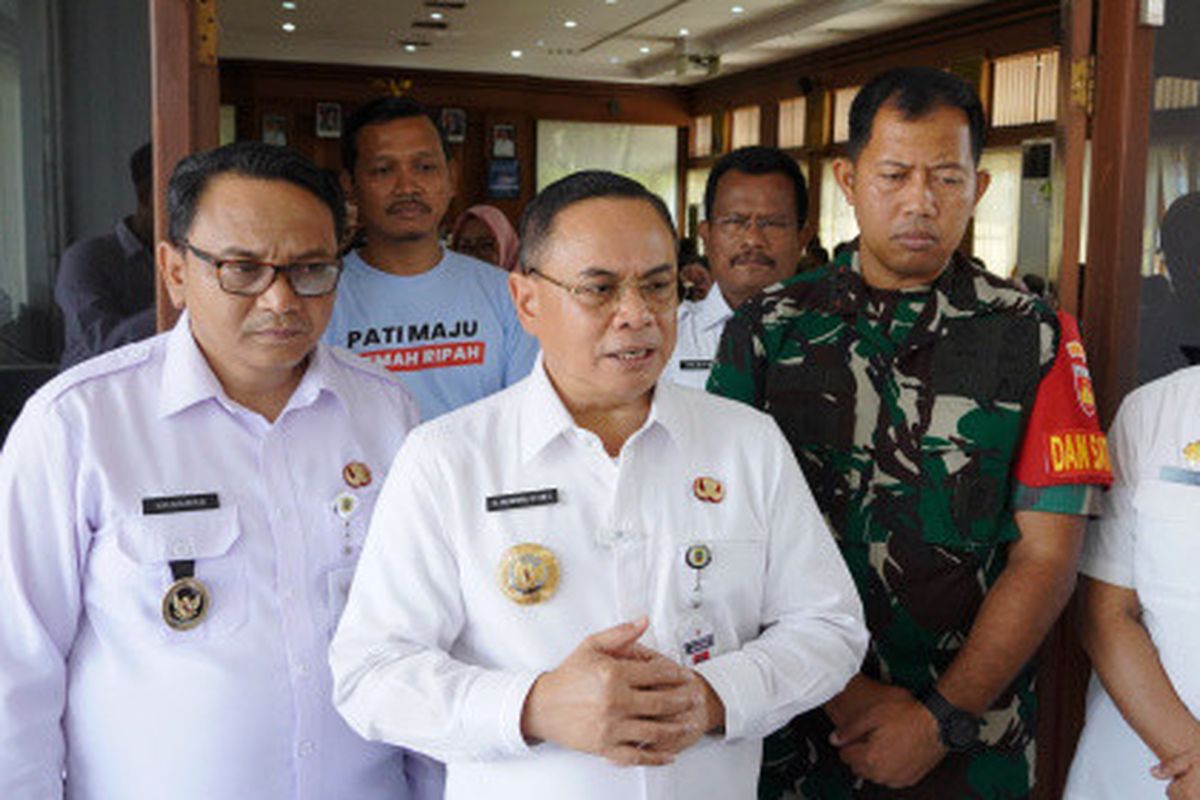 Bupati Pati Sudewo saat konferensi pers. Foto : Ist