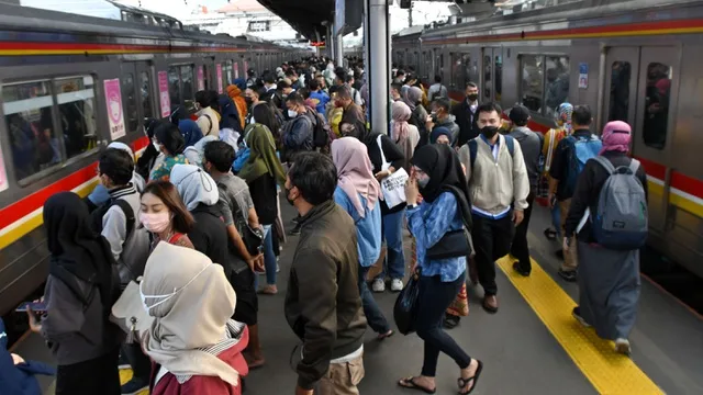 Tarif Promo Rp80 Commuter Line Laris Manis, Pengguna KA Tembus 770 Ribu Ilustrasi. Foto : Ist