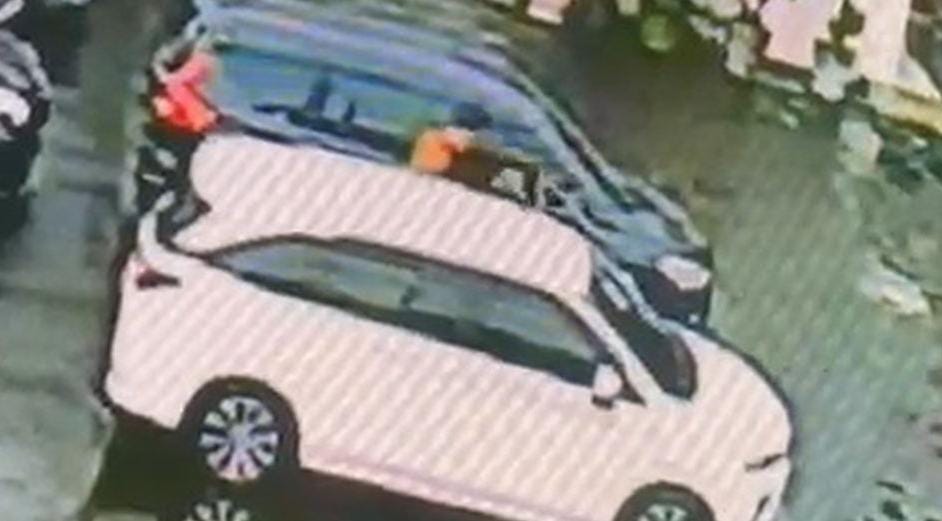 Terungkap! Ini Penyebab Tewasnya Kepala Kantor Bank di Jakpus yang Diculik Korban pembunuhan MIP terahkir sebelum diculik. Foto : Cctv