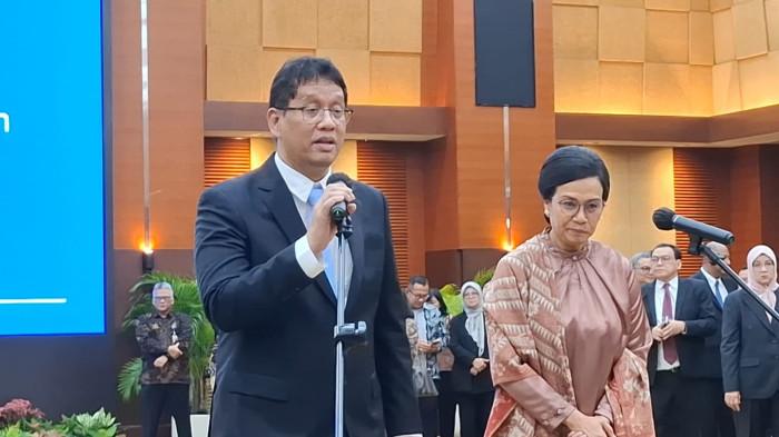 Baru Sehari Dilantik Sudah Didemo Mahasiswa, Beri Kesempatan Menkeu Purbaya Bekerja Menkeu Purbaya bersama Mantan Menkeu Sri Mulyani saat serah terima jabatan. Foto : Ist