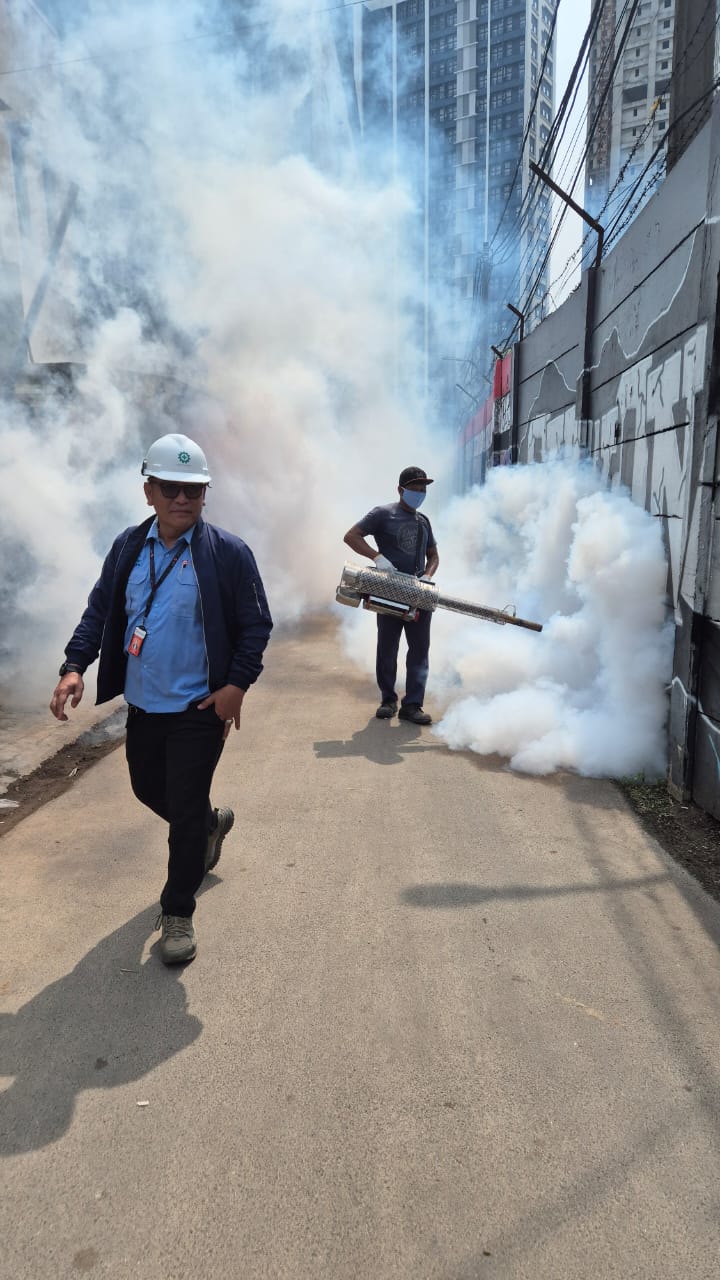 PT IKPP Tangerang gelar kegiatan foging di sejumlah wilayah, guna mencegah terjadinya DPBD, Selasa (30/9).