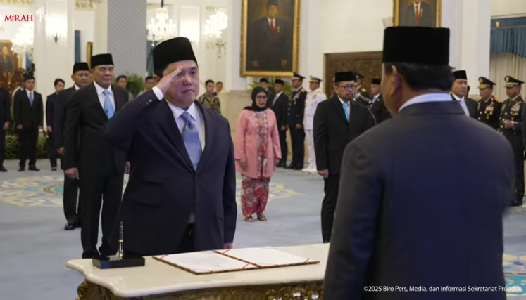 Pelantikan Erick Thohir sebagai Menpora oleh Presiden Prabowo. Foto : Ist