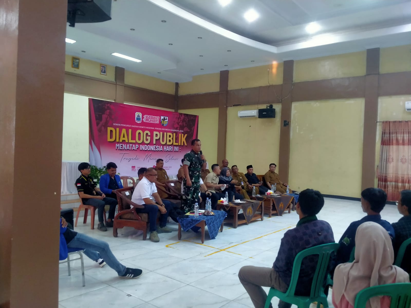 Jaga Kondusifitas, OKP dan Ormas Di Lebak Pilih Berdialog Publik OKP dan Ormas sedang mengikuti dialog publik yang digelar di Gedung PGRI Kabupaten Lebak, Senin (1/9)