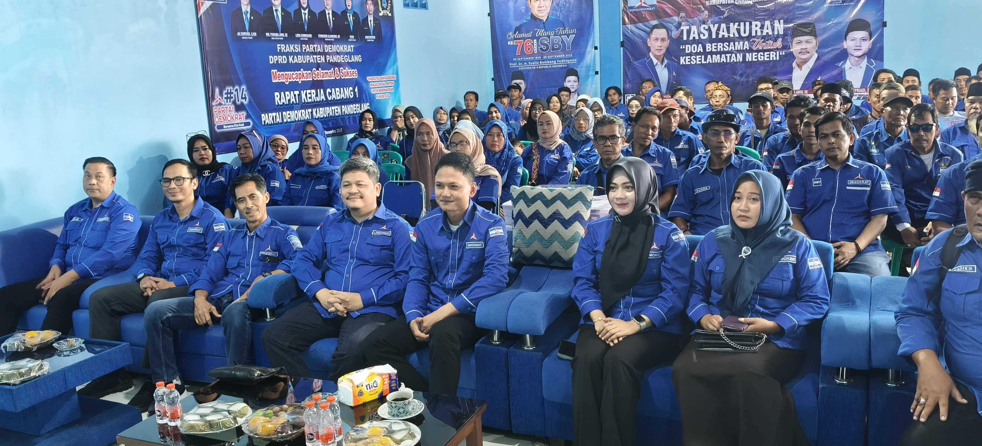 Kader Partai Demokrat Pandeglang Diminta Untuk Peka Kondisi Masyarakat Suasana perayaan HUT Partai Demokrat di Kantor DPC Pandeglang, Selasa (9/9/2025).(Istimewa)