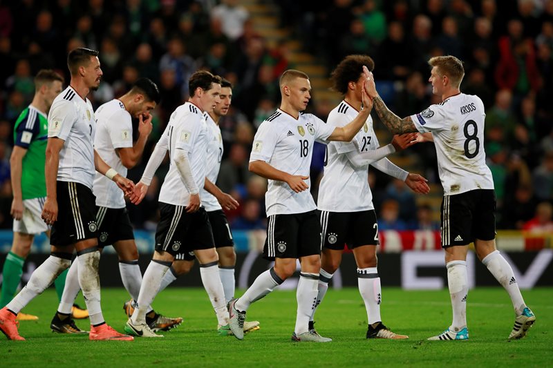 Selebrasi Jerman usai menang 3-1 dari Irlandia Utara. Foto : Ist