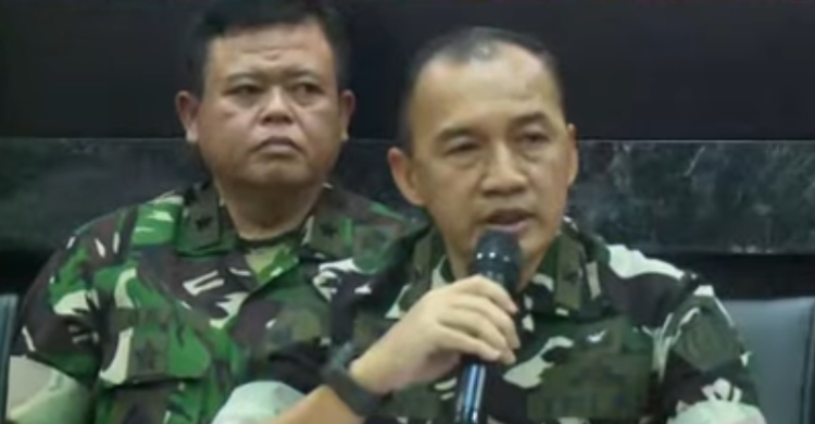 Luruskan Hoaks Di Pom Bensin Kepala Pusat Penerangan TNI, Brigjen TNI (Marinir) Freddy Ardianzah dalam konferensi pers di Jakarta, Jumat. Foto : Ist