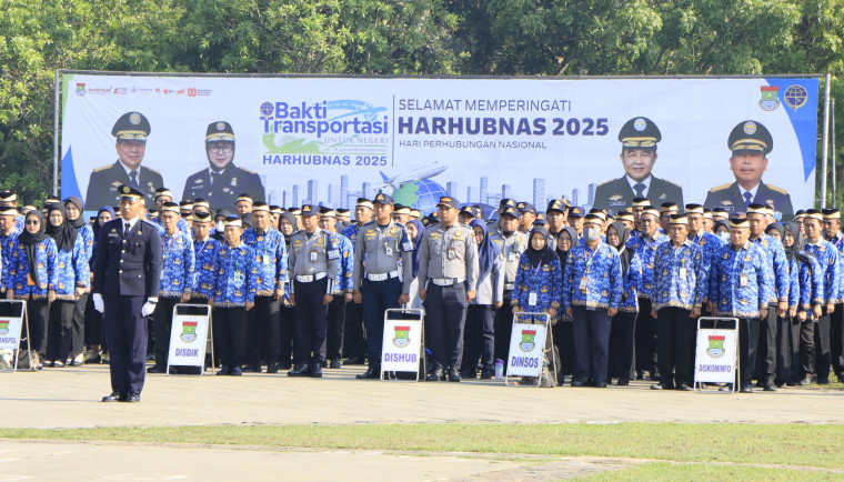 Pemerintah Kabupaten (Pemkab) Tangerang tampak menggelar upacara Hari Kesadaran Nasional yang dirangkaikan dengan peringatan Hari Perhubungan Nasional (Harhubnas) ke-55 tingkat Kabupaten Tangerang tahun 2025. Acara berlangsung di Lapangan Raden Aria Yudhanegara Pusat Pemerintah Kabupaten (Puspemkab) Tangerang, Senin (22/9).