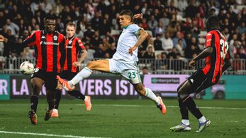 Laga AS Roma vs Nice. Foto : Ost