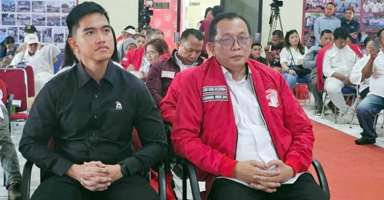 Pelantikan Pengurusnya Dihadiri Kaesang Ketua Umum PSI Kaesang Pangarep (Kanan) bersama Bendahara Umum Bara JP Affandy Agusman Aris saat menghadiri pelantikan pengurus DPP Bara JP di Kompleks Museum Joang ’45, Menteng, Jakarta Pusat. Foto : Ist
