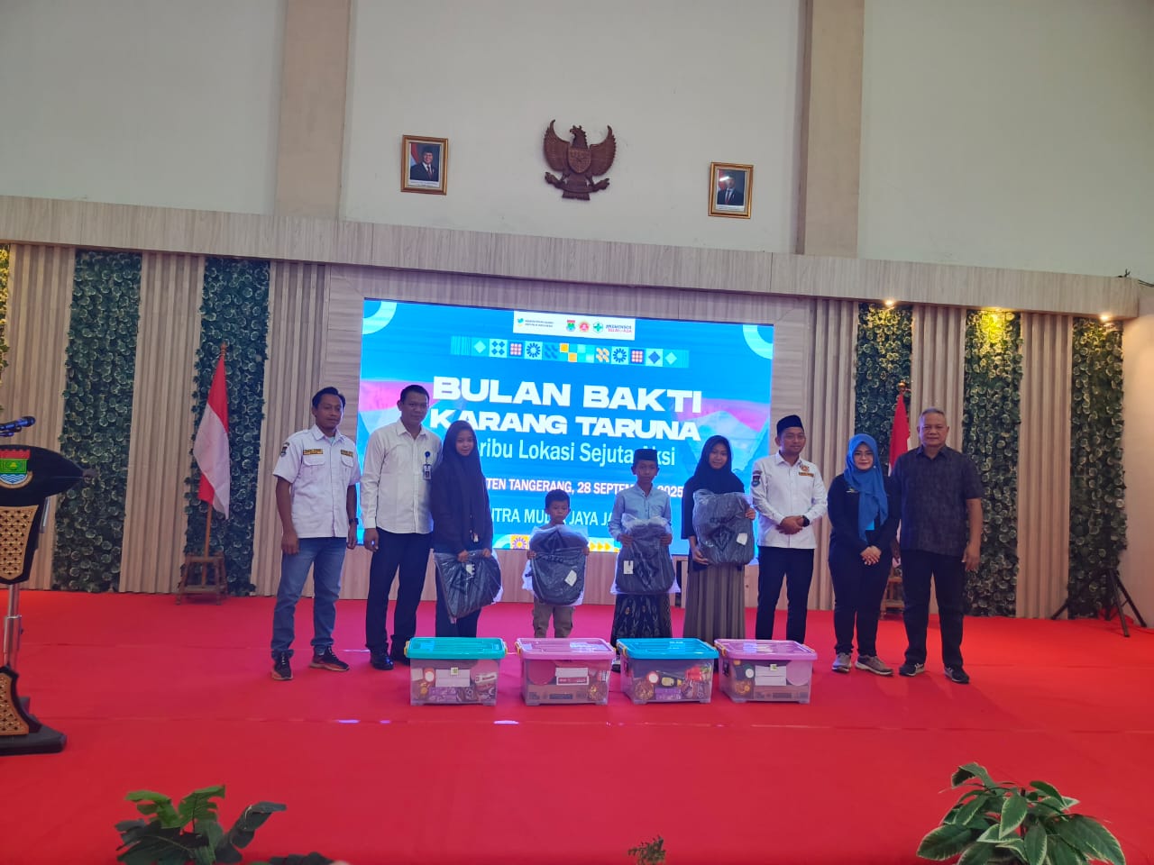 Pembukaan Bulan Bakti Karang Taruna 2025, Kemensos dan Karang Taruna Kabupaten Bersinergi Pembukaan Bulan Bakti Karang Taruna 2025 di Gedung Serba Guna Kecamatan Legok, Kabupaten Tangerang, Minggu (28/09/2035). (Ist)