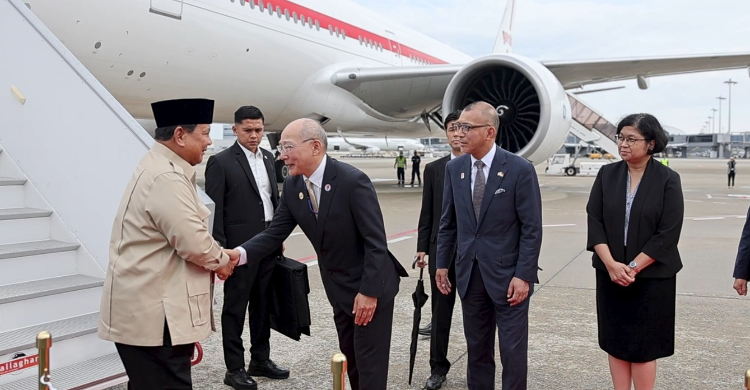Prabowo Tiba Di Jepang, Siap Sambangi Paviliun Indonesia Di Osaka Expo Presiden Prabowo telah mendarat di Jepang. Foto : Ist