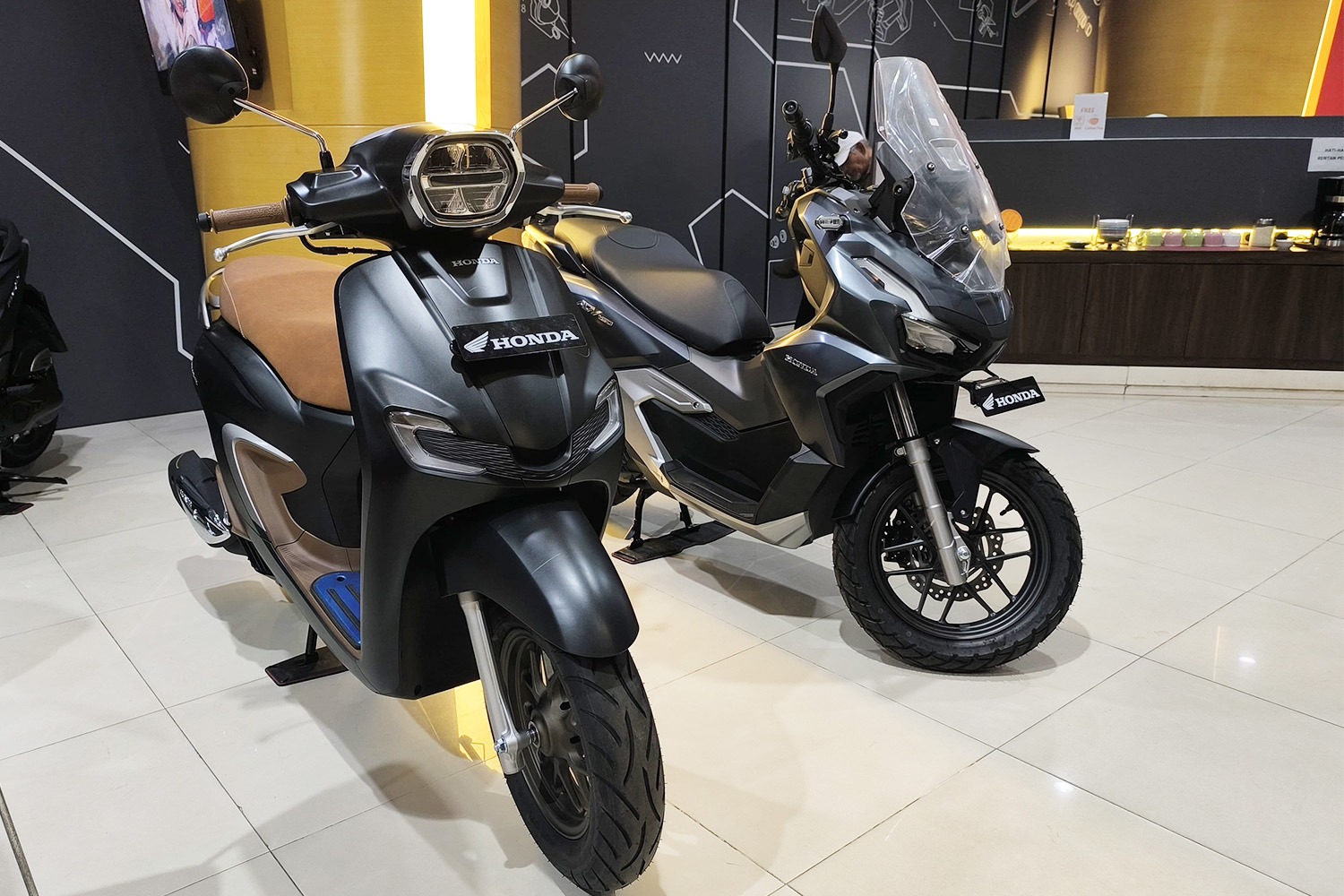 Promo September Ceria, Diskon Jutaan Rupiah dan Potongan Tenor untuk Beragam Tipe Motor Honda Program September Ceria berikan diskon berbagai pembelian tipe motor Honda.(ist).