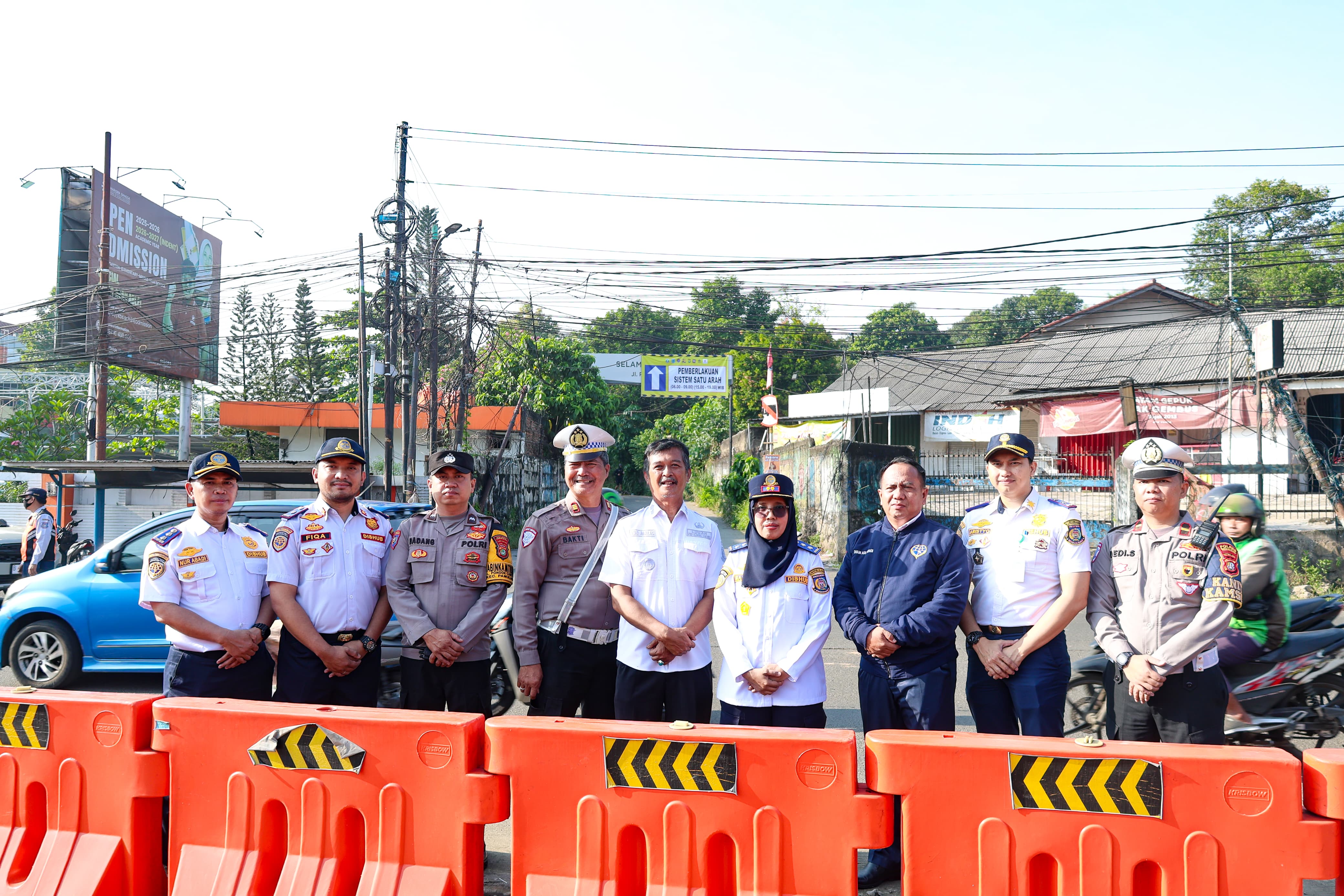 Uji coba sistem satu arah di Kota Tangerang Selatan resmi dimulai pada Senin pagi. (tangselpos.id/irm)