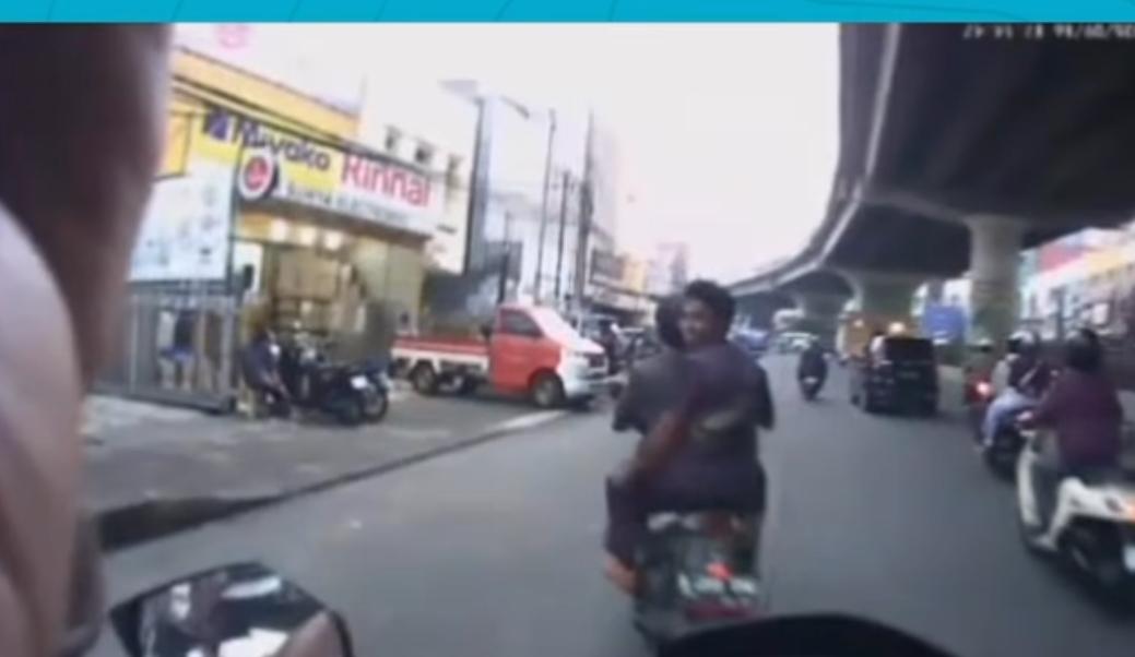 Cililitan video mata elang yang dikira akan melakukan begal, Polsek Ciputat Timur sebut terjadi kesalahpahaman.