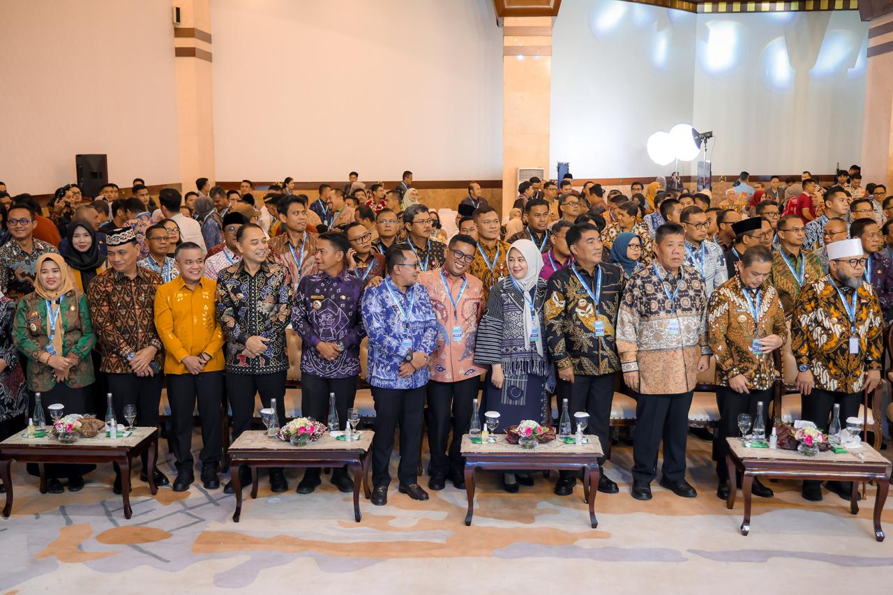 Andra Dorong Akses Keuangan Berkeadilan untuk Cegah Rentenir dan Pinjol Gubernur Banten Andra Soni saat hadir di acara Rakornas TPAKD di Jakarta. Foto : Ist