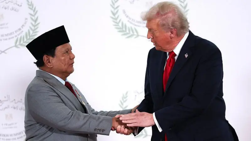 Beri Pujian Di KTT Perdamaian Gaza, Trump: Prabowo Sosok Luar Biasa Presiden Prabowo dan Presiden AS Donald Trump. Foto : Ist