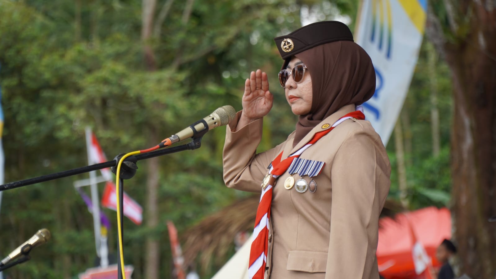 Bupati Dewi Menilai Pramuka Memberi Pelajaran Berarti Bupati Pandeglang Raden Dewi Setiani