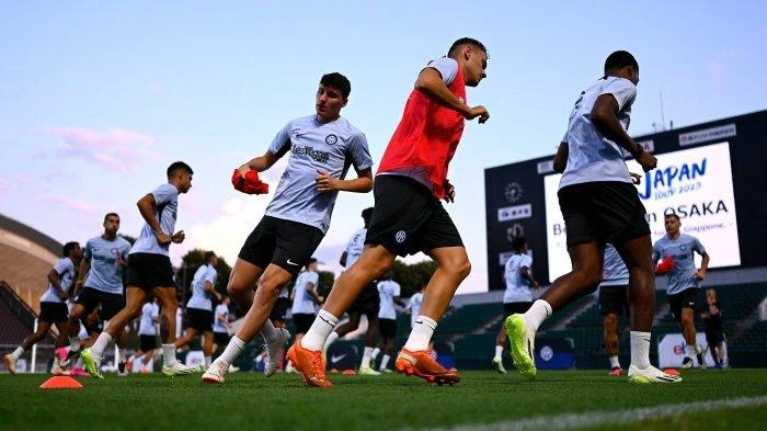 Inter Wajib Menang di Kandang, Fiorentina Terjepit di San Siro Sesi latihan skuad Inter Milan. Foto : Ist