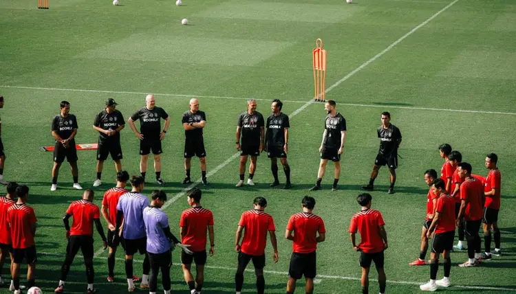 Sesi latihan skuad Bali United. Foto : Ist