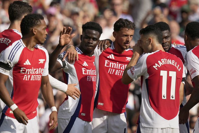 Selebrasi Arsenal usai mensng 2-0 dari Olympiakos. Foto : Ist