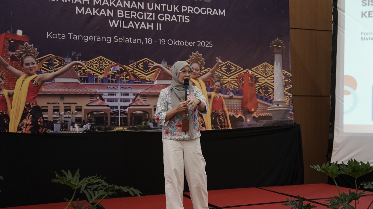 Menekan Kasus Baru Keracunan MBG Hingga Zero Case Koordinator Wilayah Tangerang Selatan, Nindy Sabrina dalam sambutan pembuka bimtek tersebut. (Ist)