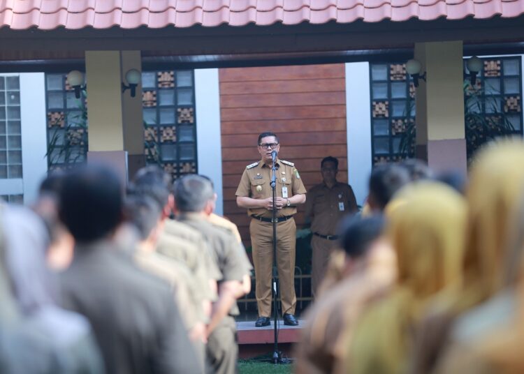 Pemkot Tangerang Bakal Berhitung Ulang Anggaran Wakil Wali Kota Tangerang, Maryono Hasan saat menjadi pembina apel pagi.