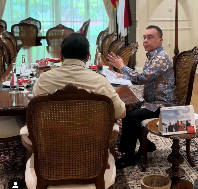 Prabowo Undang Sufmi Dasco Ke Widya Chandra, Bahas Situasi Nasional Presiden Prabowo (baju coklat) dan Wakil Ketua DPR Sufmi Dasco. Foto : Ist