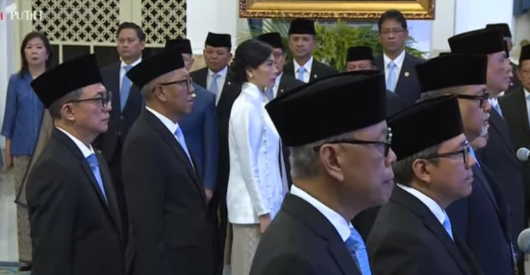 Presiden Prabowo melantik 10 Dubes dan 1 Wakil Dubes di Istana Negara. Foto : Ist