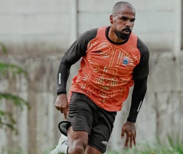 Pemain Persija asal Brazil Thales Lira. Foto : Ist