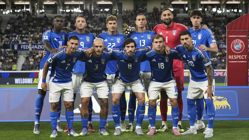 Skuad Italia siap hadapi Timnas Israel. Foto : Isy