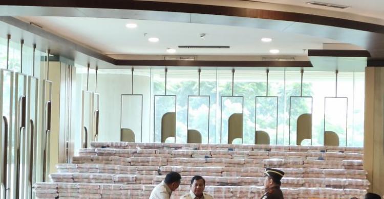 Uang Sitaan 13.2 T Tingginya 2 Meter, Ini Gunungan Uang Sitaan Kejagung Terkait Kasus CPO Penampakan uang senilai 13.2T. Foto : Ist