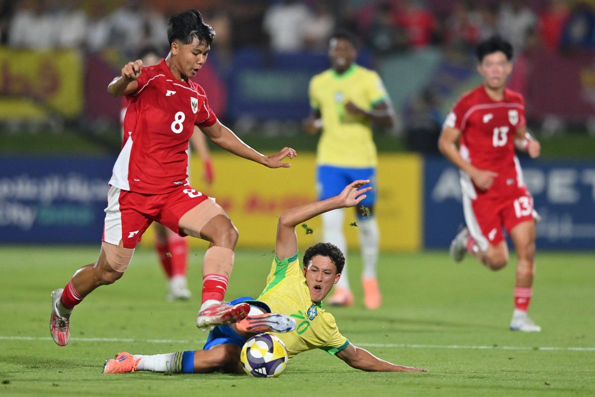 Laga Timnas Garuda Muda vs Brazil. Foto : Ist